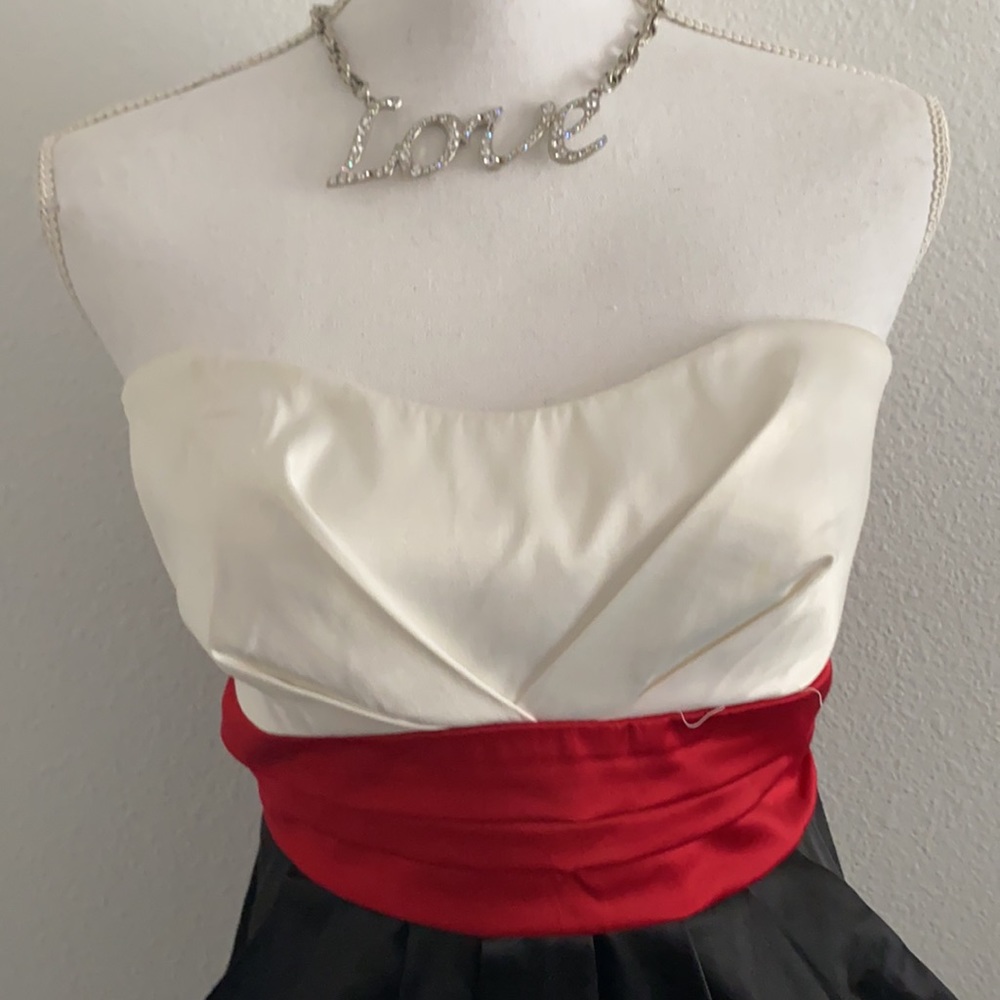 Ruby Rox Strapless Mini Dress With Pockets - image 4